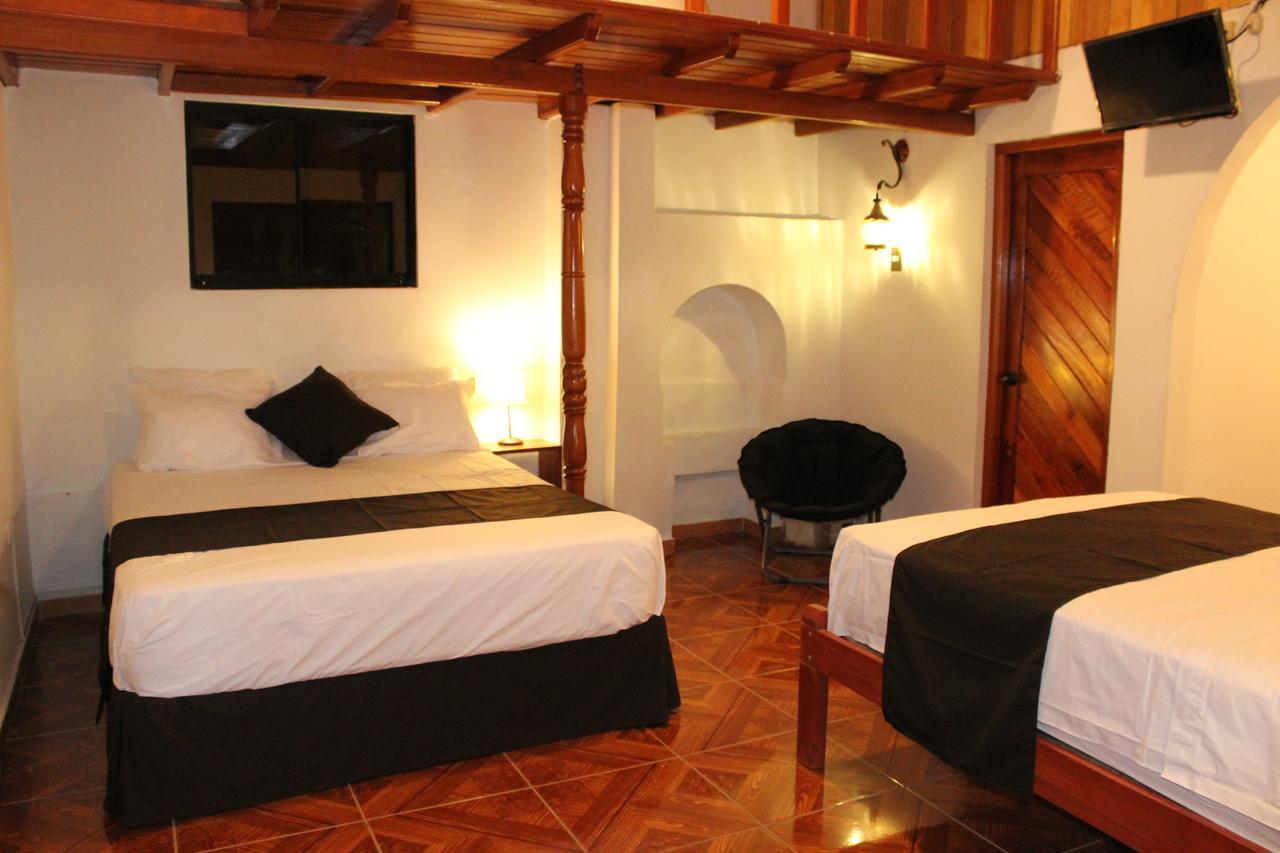 Epoca Iquitos Hotell Eksteriør bilde
