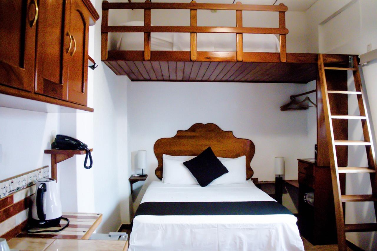 Epoca Iquitos Hotell Eksteriør bilde