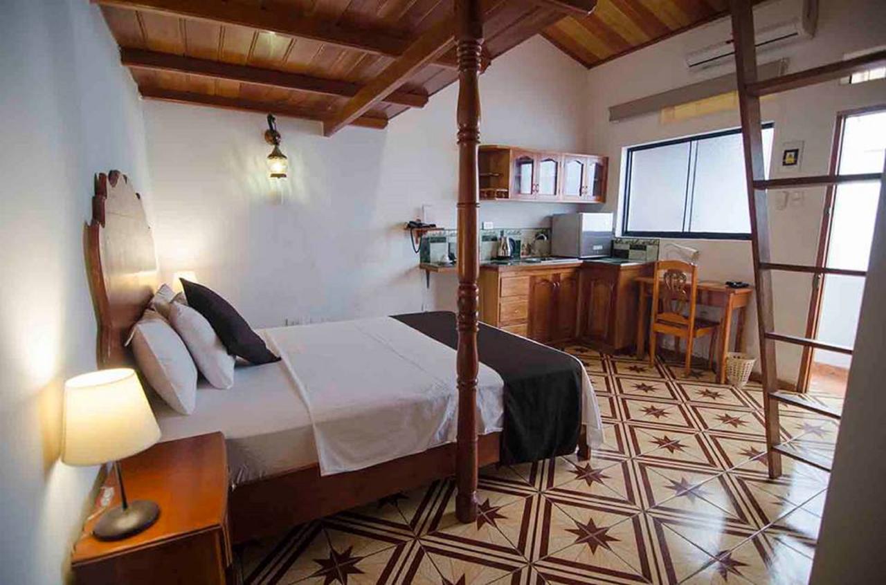 Epoca Iquitos Hotell Eksteriør bilde